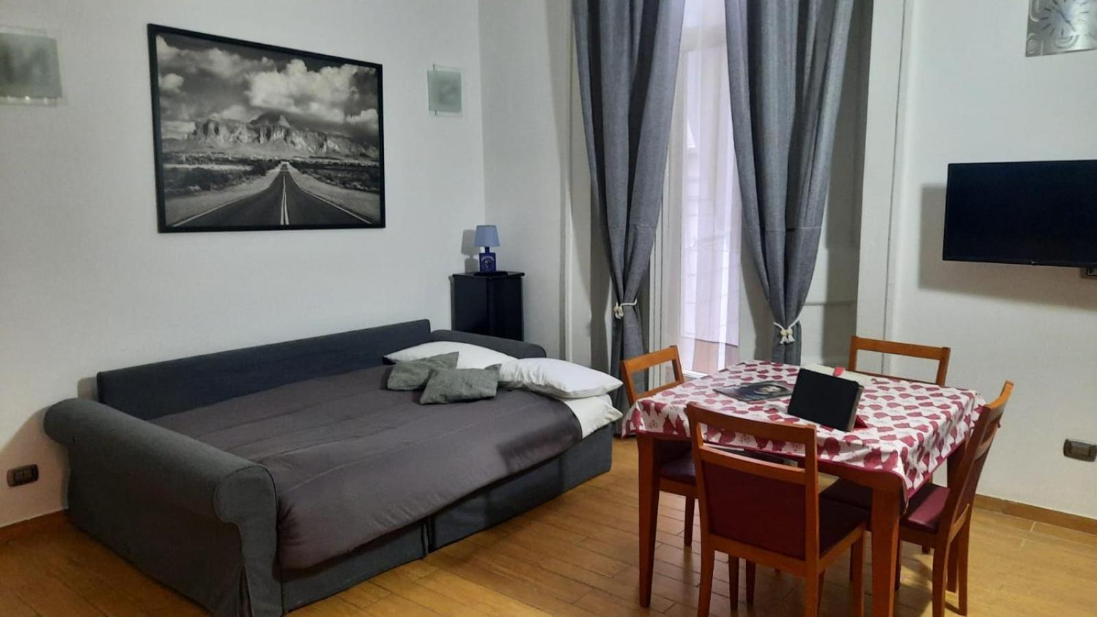White Home Quartieri Spagnoli Napoli Ngoại thất bức ảnh