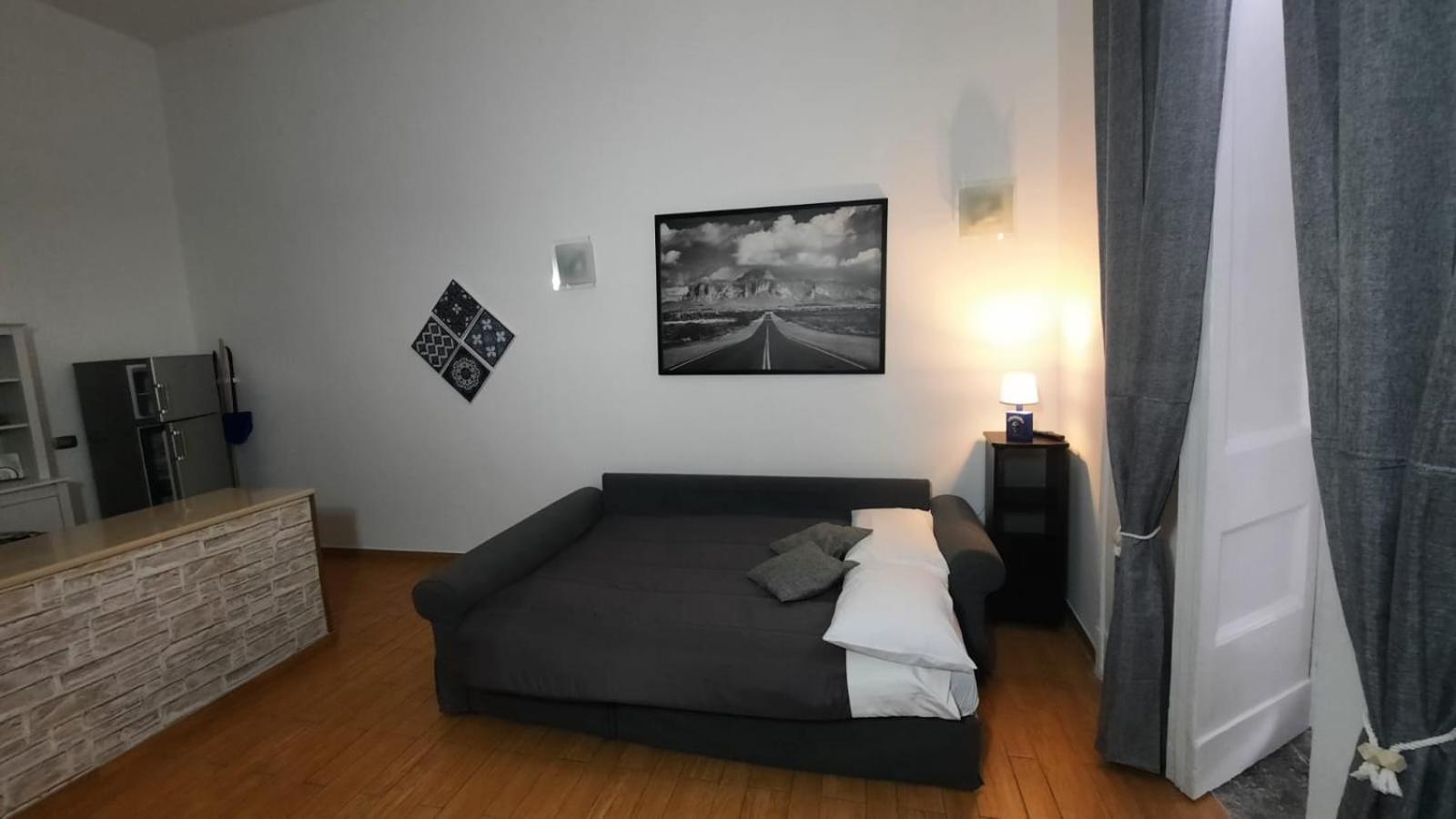 White Home Quartieri Spagnoli Napoli Ngoại thất bức ảnh